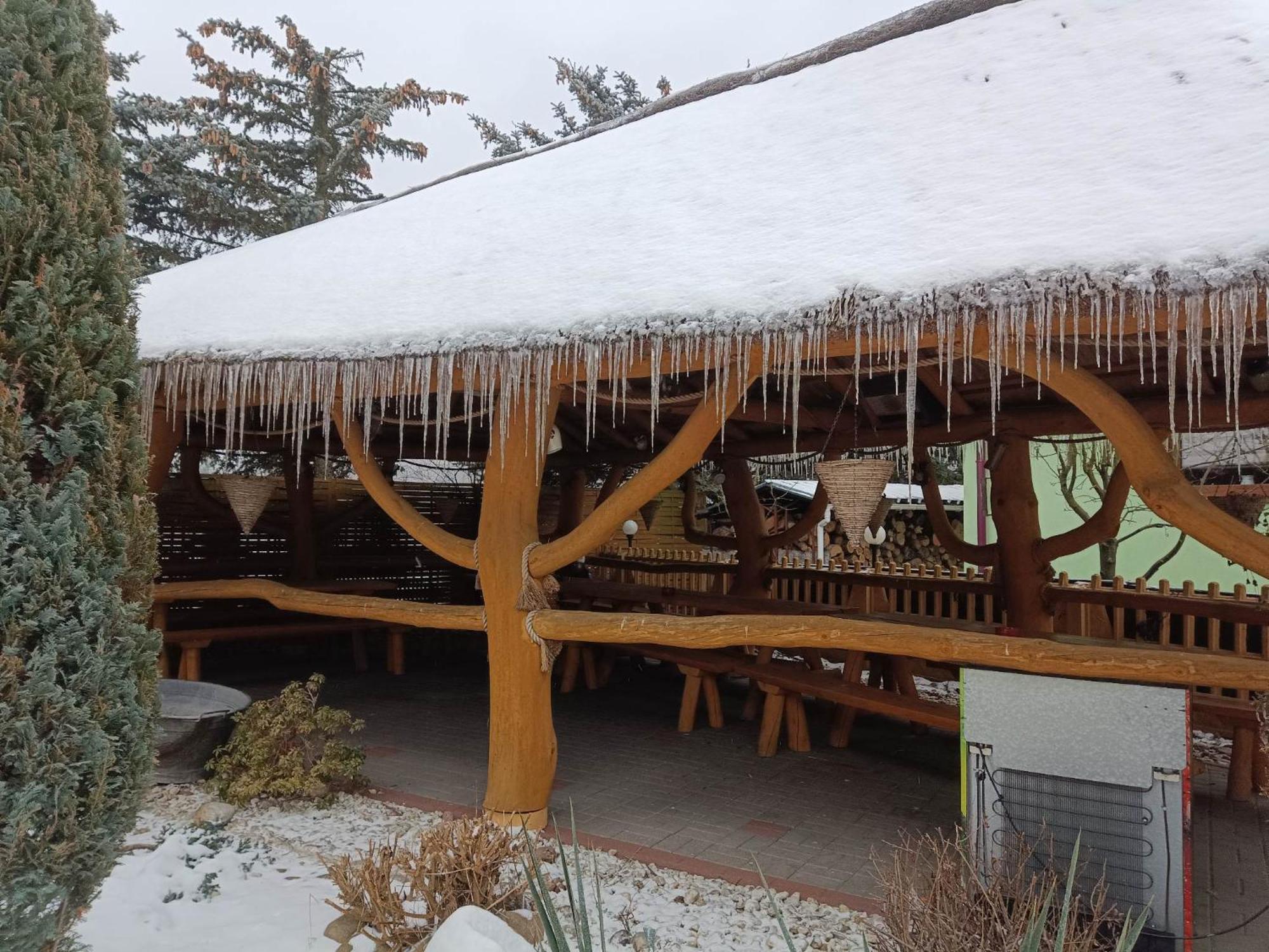 Noclegi I Restauracja Gracja Bełchatów المظهر الخارجي الصورة