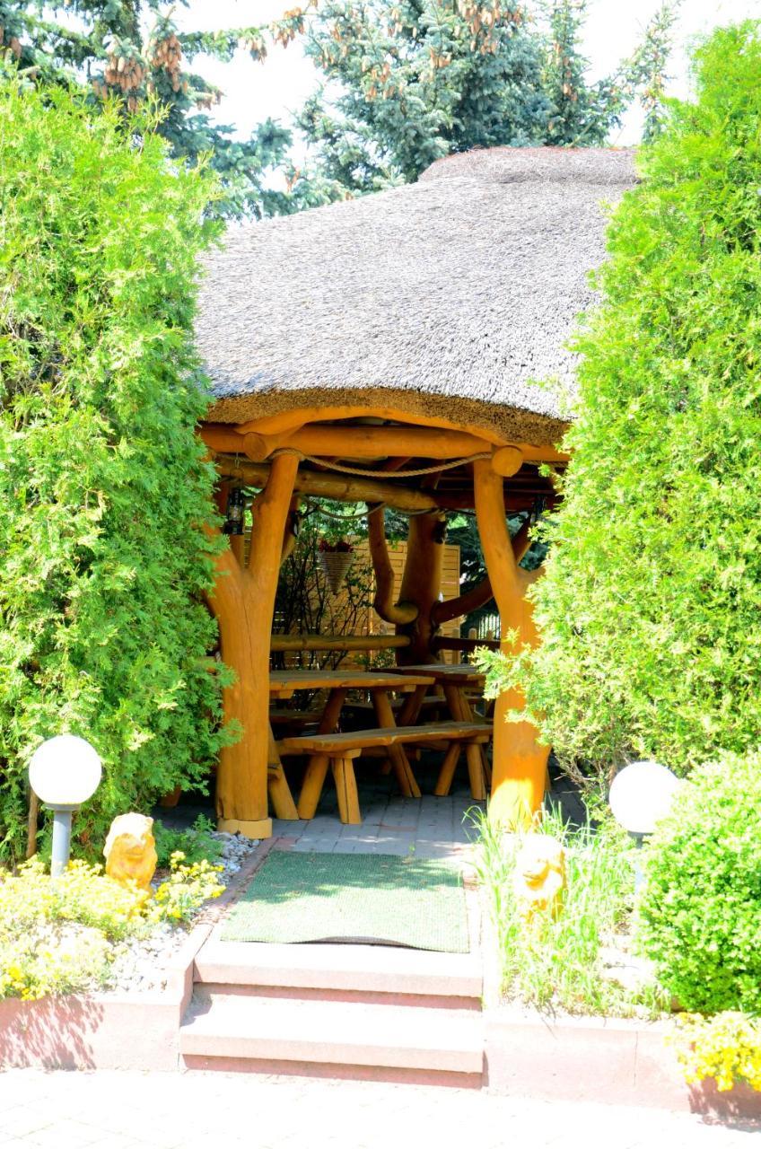 Noclegi I Restauracja Gracja Bełchatów المظهر الخارجي الصورة